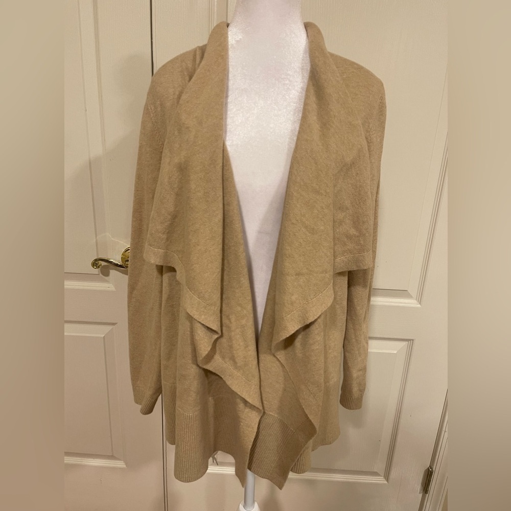 Lands’ End beige draped cardigan​​​​​​